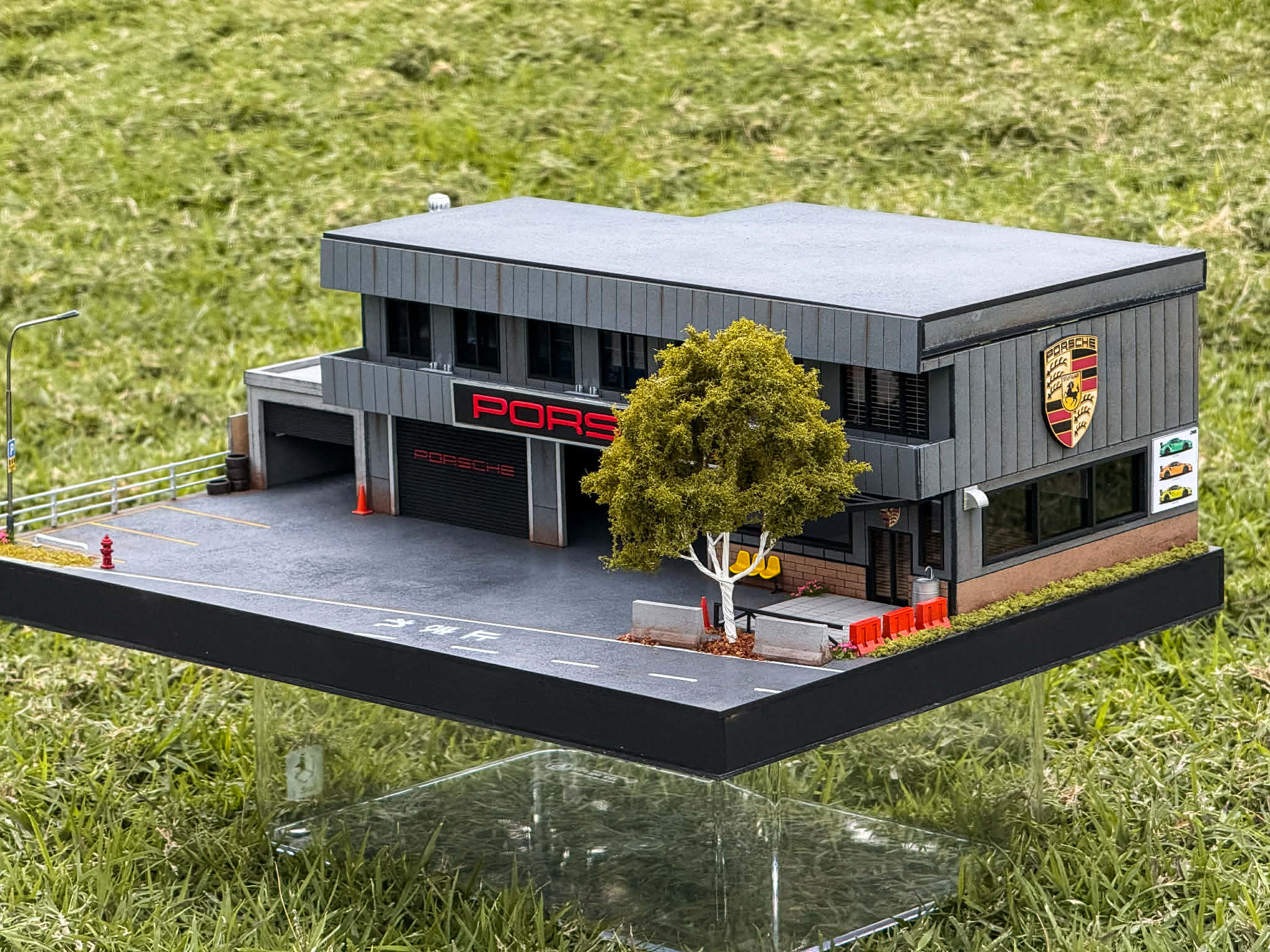 Diorama PORSCHE scale 1:64