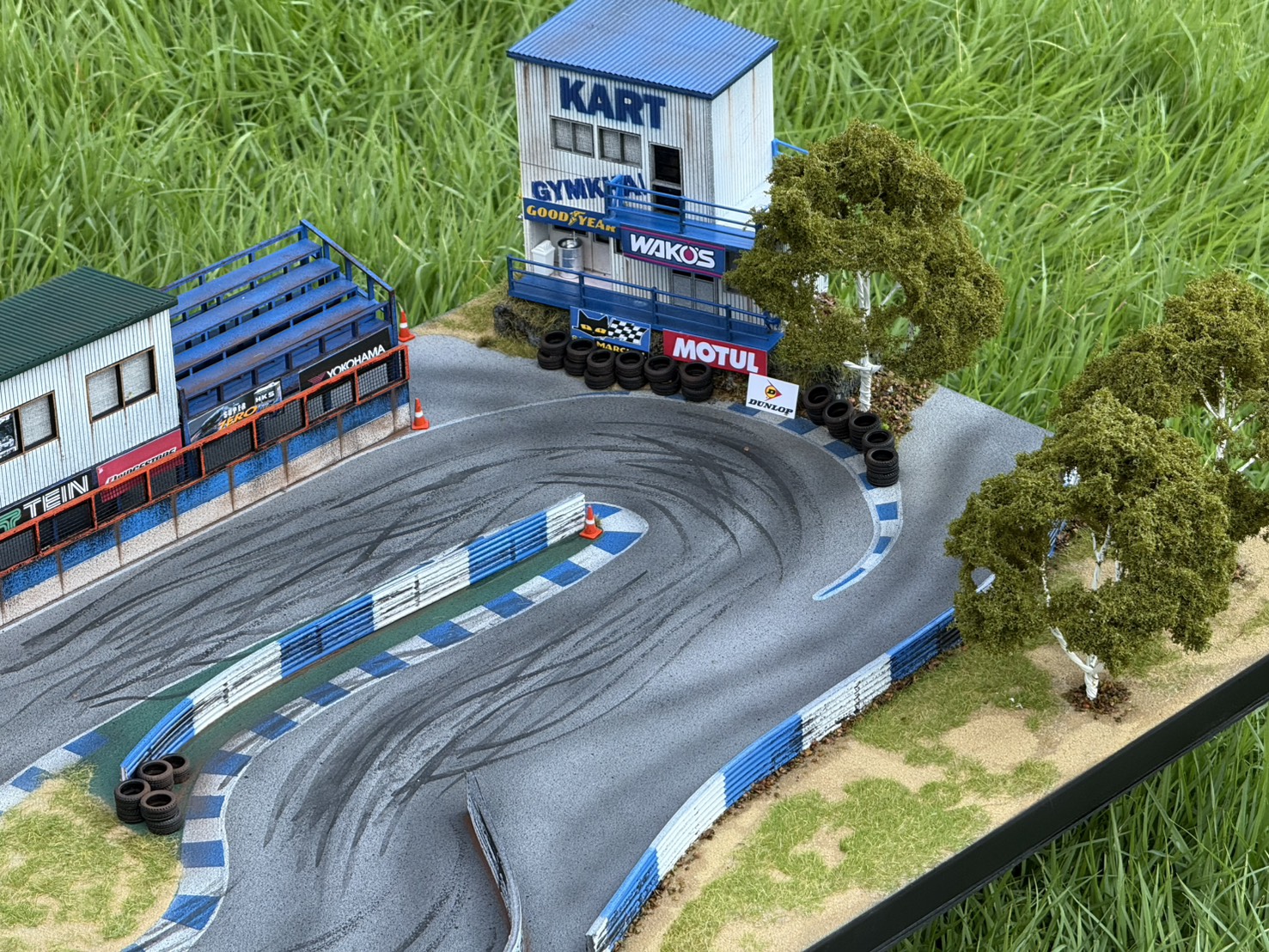 Diorama Race Track